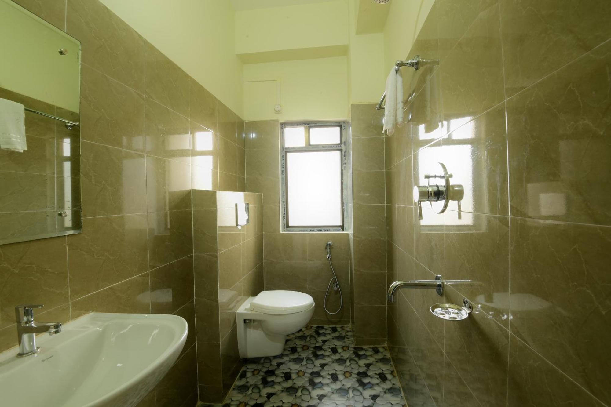 Hotel Bhargav Guwahati Exteriör bild