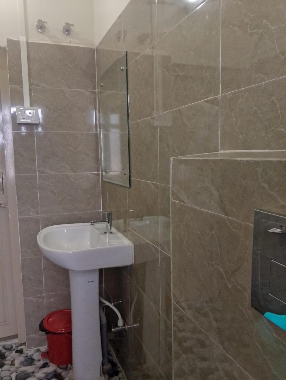 Hotel Bhargav Guwahati Exteriör bild